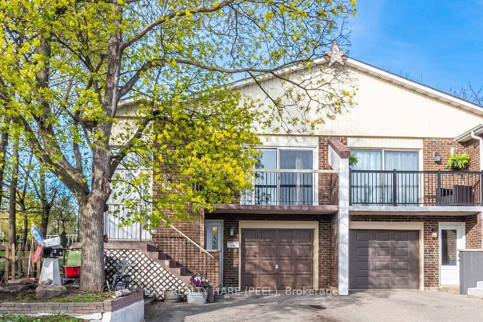 30 Thorsby Court, Brampton, ON L6V 3T9 – main photo