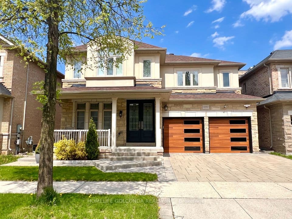 3252 Larry Crescent, Oakville, ON L6M 0S9 – photo 2