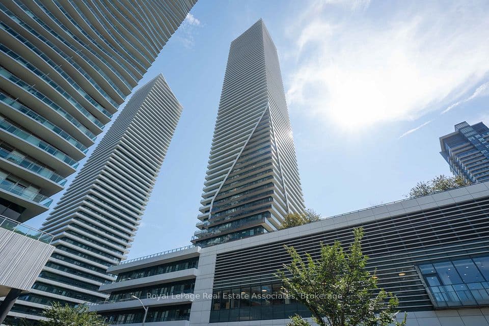 30 Shore Breeze Drive 6104, Toronto, ON M8V 0J1 – photo 3