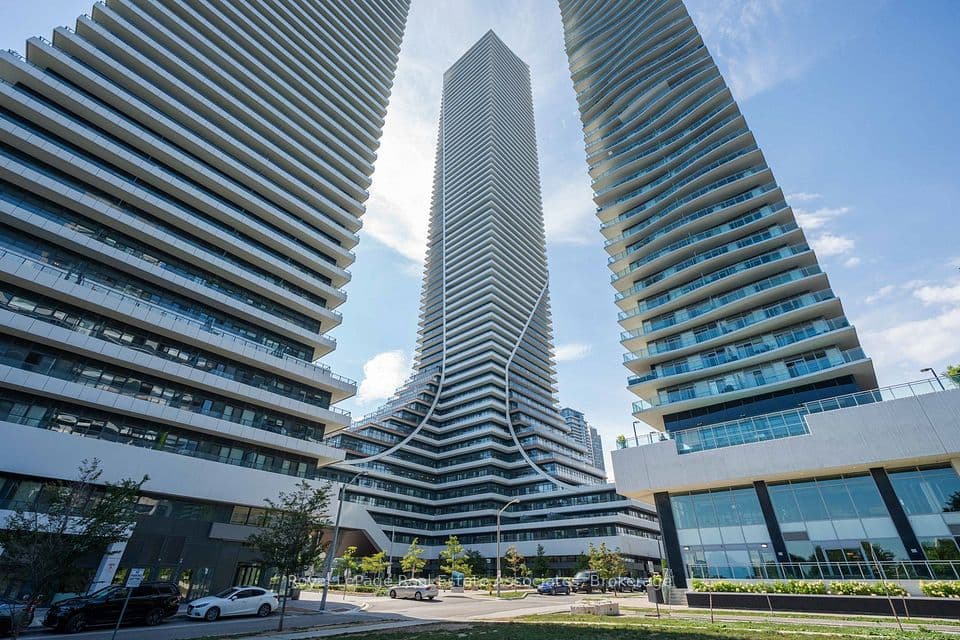 30 Shore Breeze Drive 6104, Toronto, ON M8V 0J1 – photo 2