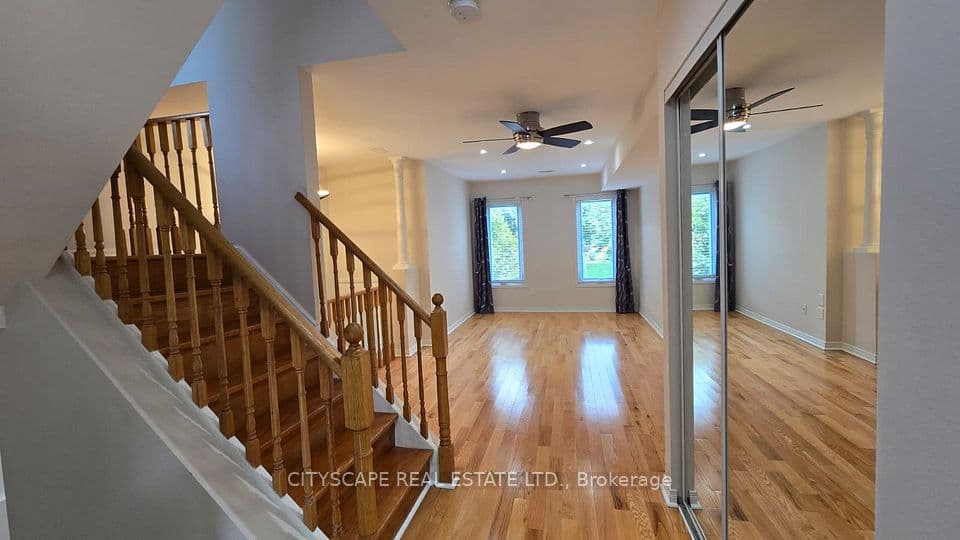 1050 Bristol Road W 46, Mississauga, ON L5V 2E8 – photo 3