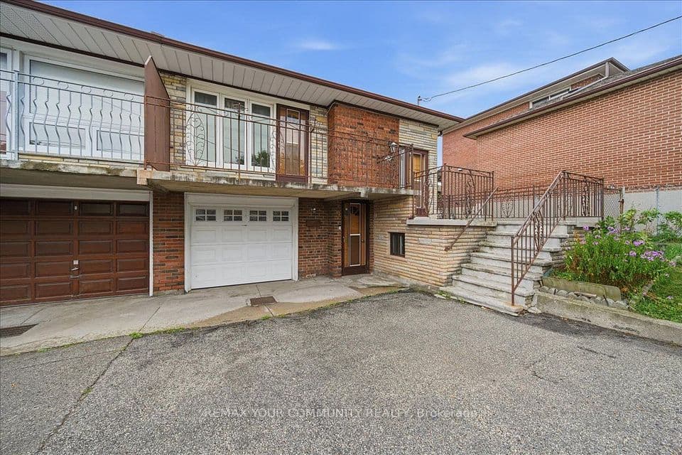 9 Hisey Crescent, Toronto, ON M3N 1T9 – photo 2