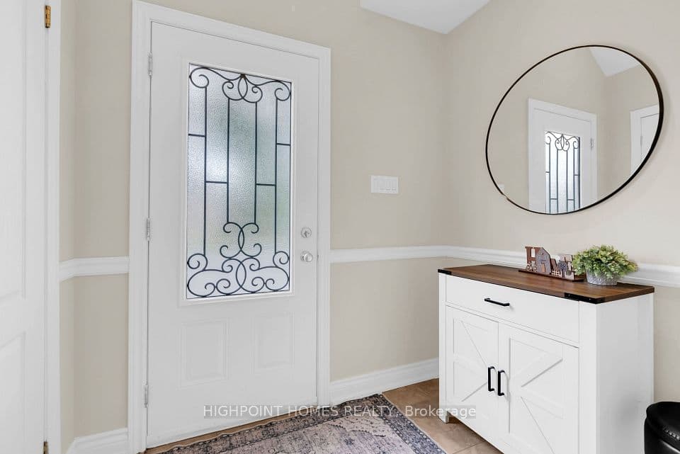 3052 Victory Crescent, Mississauga, ON L4T 1L4 – photo 3