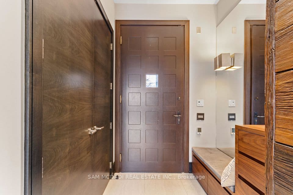 1031 Welwyn Drive, Mississauga, ON L5J 3J2 – photo 3