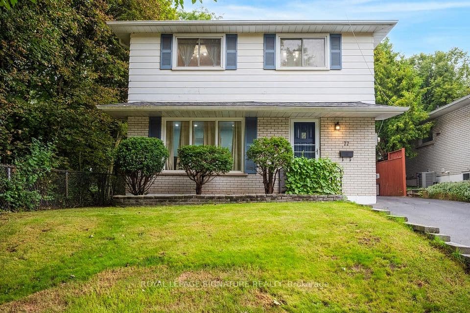 77 McCraney Street W, Oakville, ON L6H 1H5 – main photo