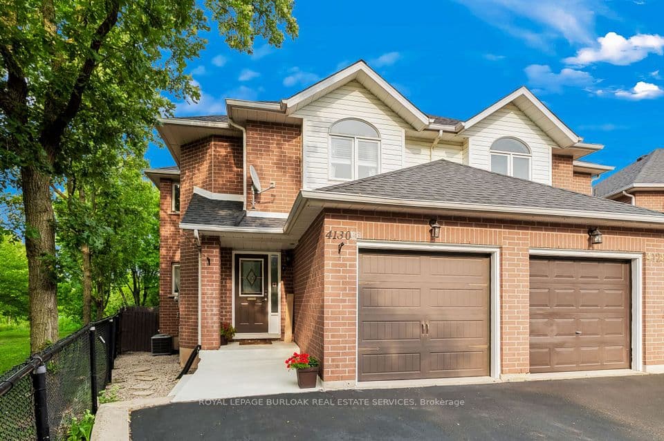 4130 Foxwood Drive, Burlington, ON L7M 4L3 – main photo