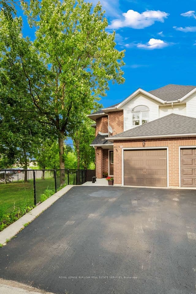 4130 Foxwood Drive, Burlington, ON L7M 4L3 – photo 2