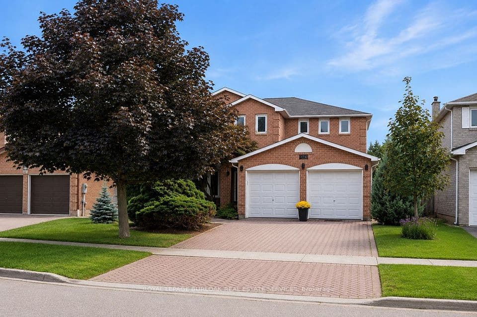 419 Parklane Road, Oakville, ON L6H 4J6 – main photo
