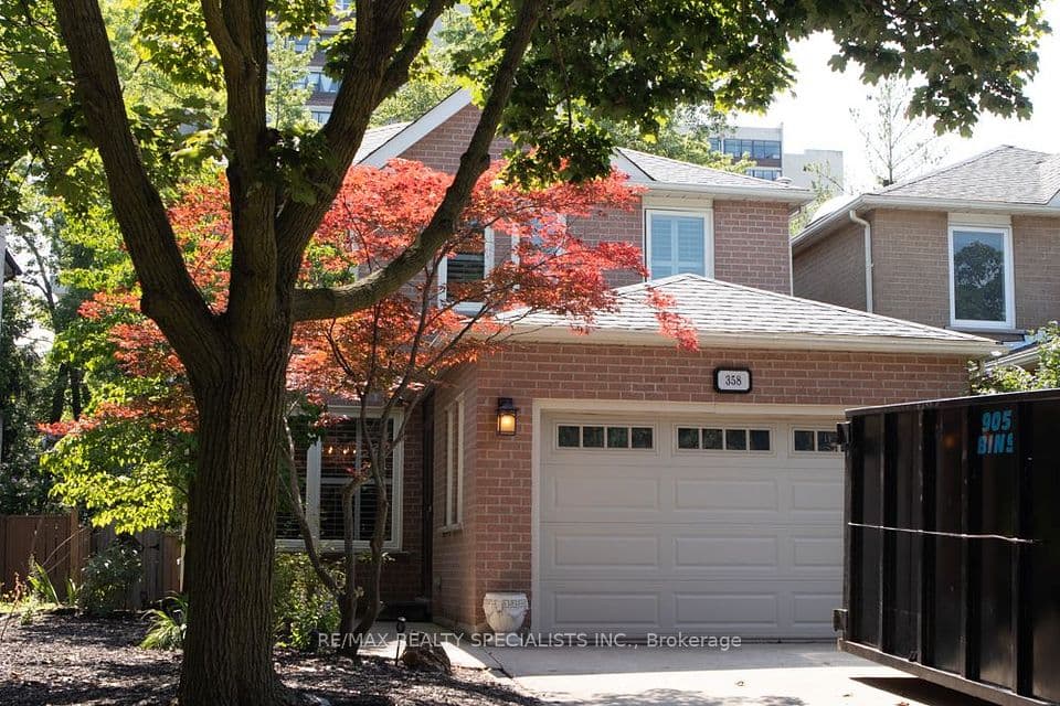 358 Erin Street, Oakville, ON L6H 4P9 – photo 2