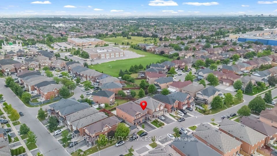 70 Checkerberry Crescent, Brampton, ON L6R 3P8 – photo 3
