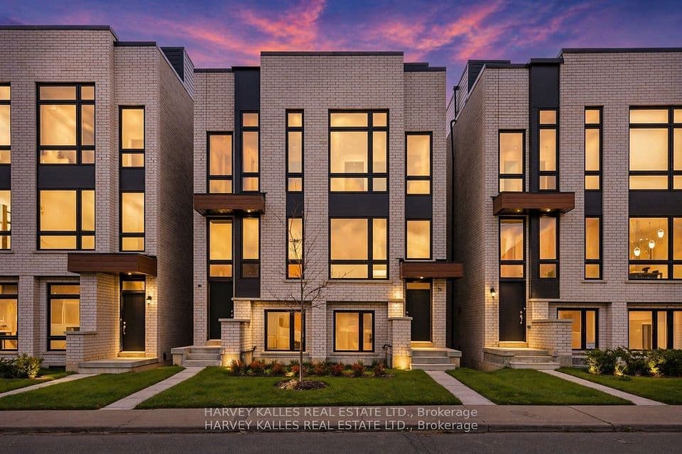 9 Innes Avenue, Toronto, ON M6E 0B2 – main photo
