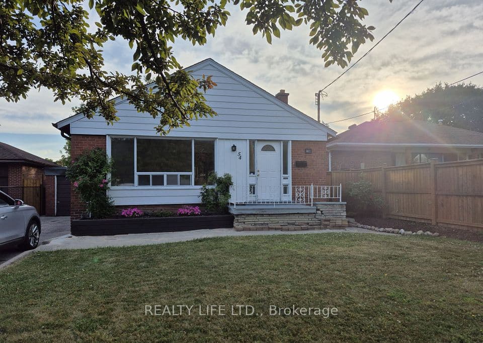 54 Garside Crescent, Toronto, ON M6M 2Z6 – main photo