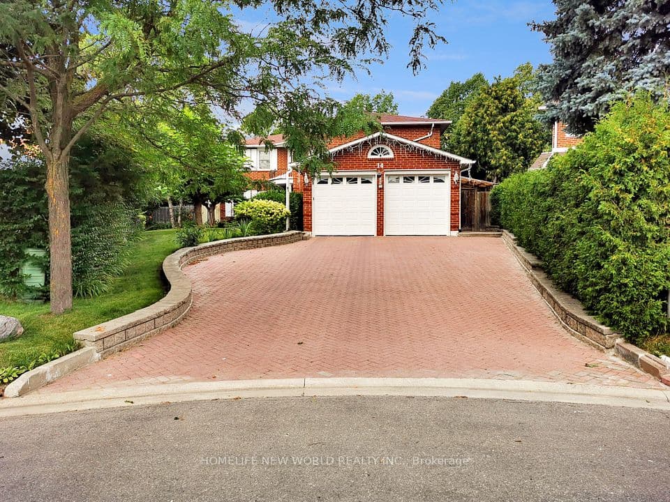 14 Madrid Crescent, Brampton, ON L6S 2X4 – main photo