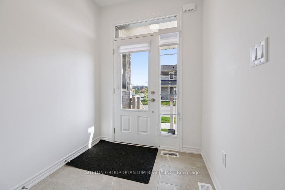 3040 Robert Lamb Boulevard, Oakville, ON L6H 7H5 – photo 3