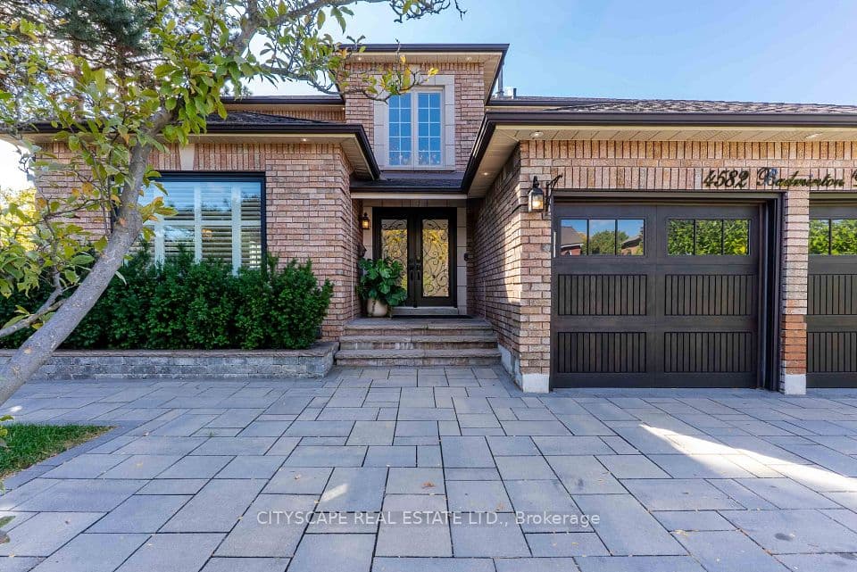 4582 Badminton Drive, Mississauga, ON L5M 3H6 – photo 2