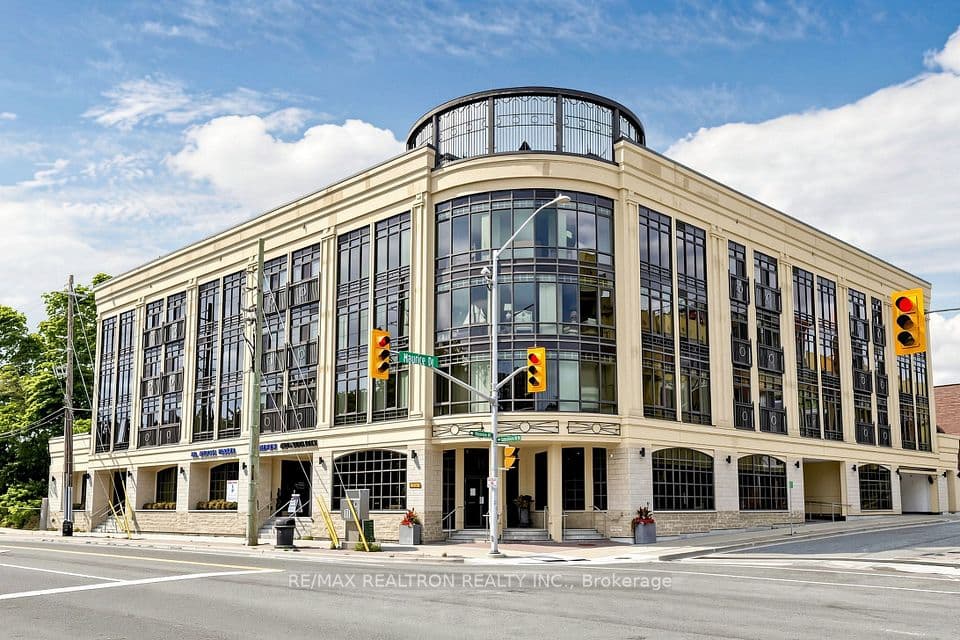 205 Lakeshore Road W 201, Oakville, ON L6K 0H8 – photo 2