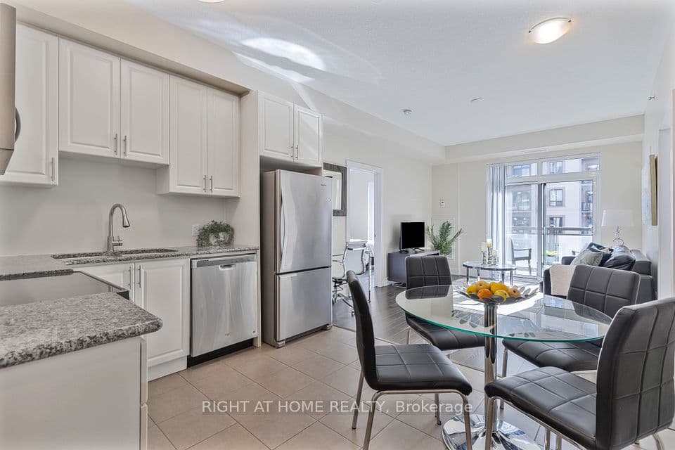 2486 Old Bronte Road 423, Oakville, ON L6M 4J2 – photo 2