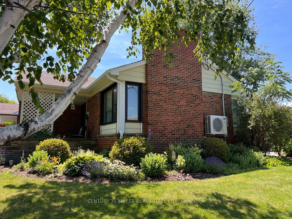 248 Kingsleigh Court, Milton, ON L9T 1X7 – photo 2
