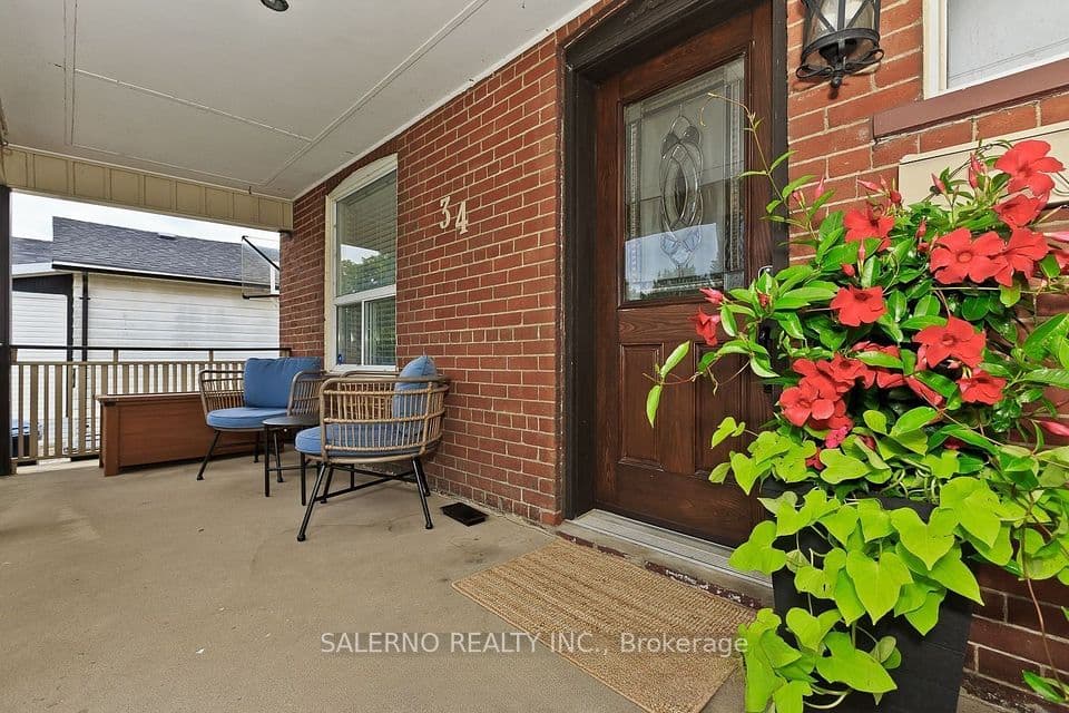 34 Fairfield Avenue, Toronto, ON M8W 1R7 – photo 3