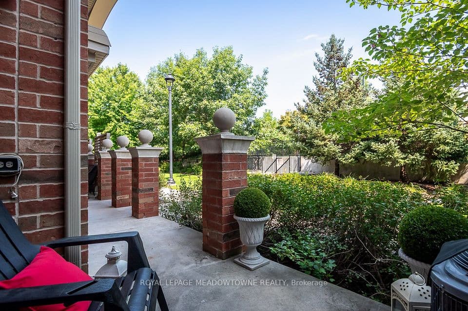 2563 Sixth Line 15, Oakville, ON L6H 0H7 – photo 3