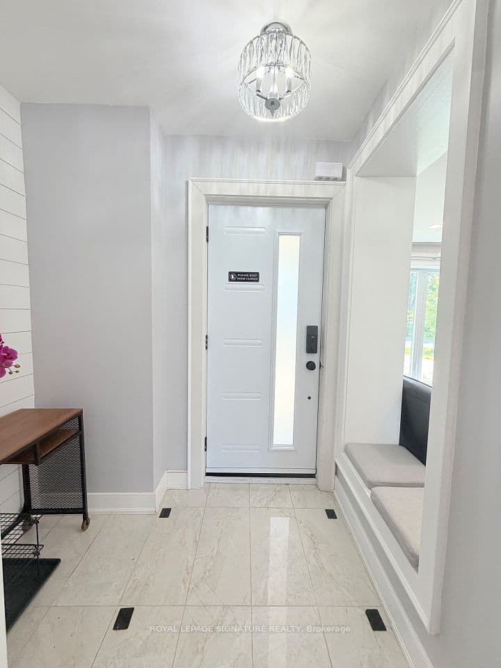 104 Great Oak Drive, Toronto, ON M9A 1N5 – photo 3