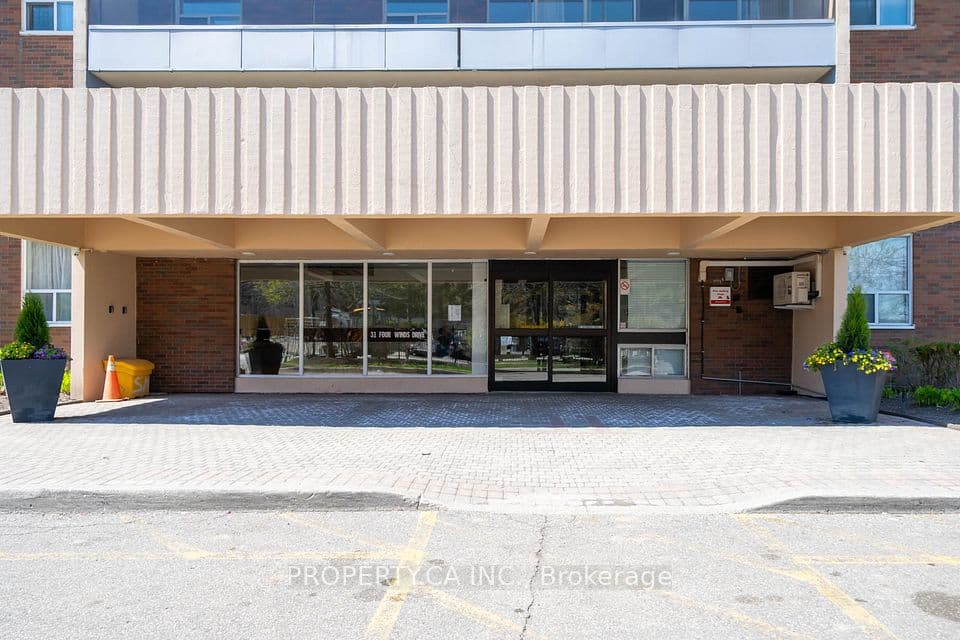 31 Four Winds Drive W 901, Toronto, ON M3J 1K9 – photo 2