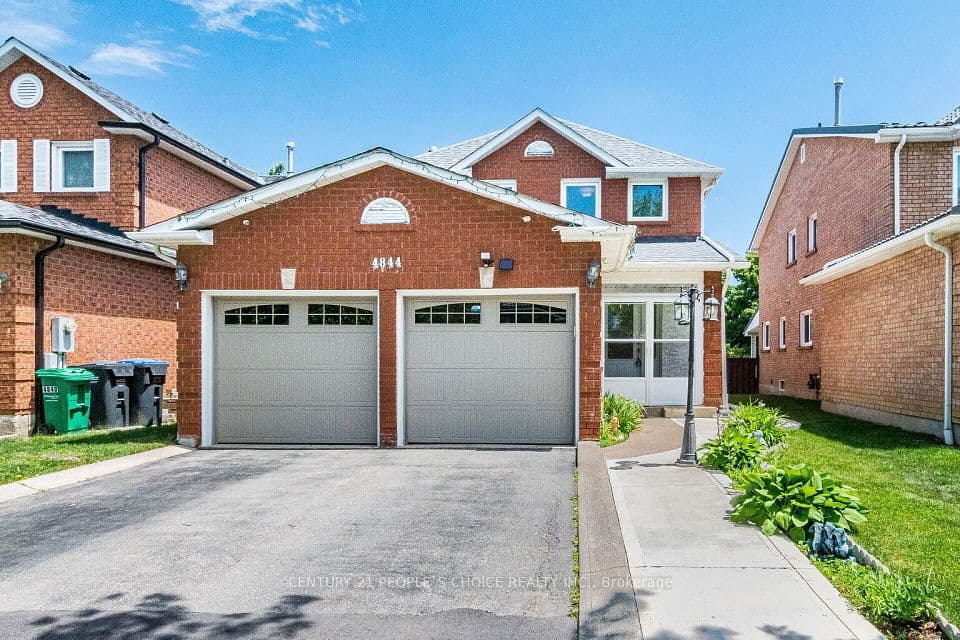 4844 Owl Circle, Mississauga, ON L4Z 2P7 – main photo