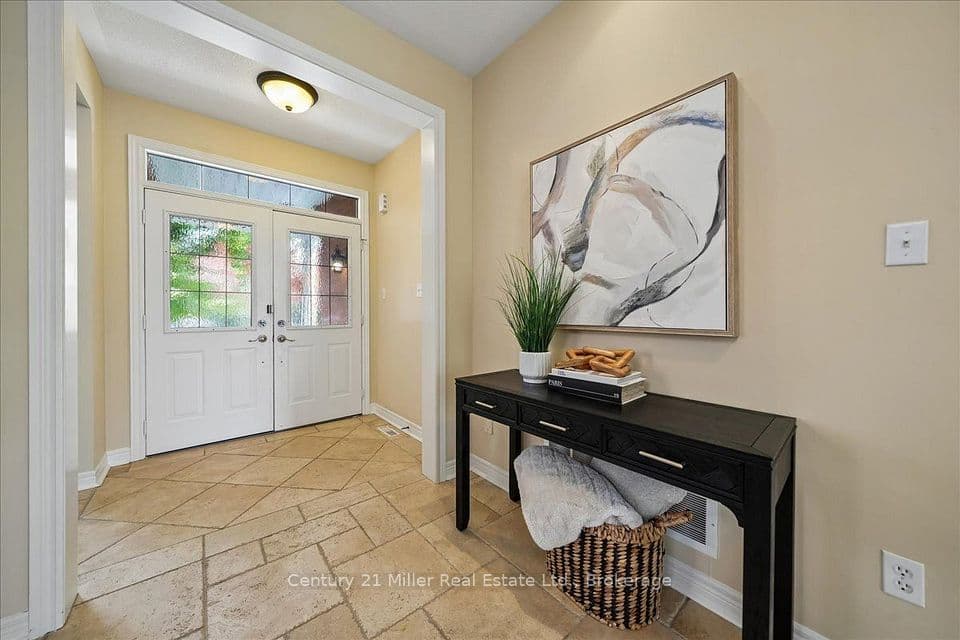 2350 Valleyridge Drive, Oakville, ON L6M 5C1 – photo 3
