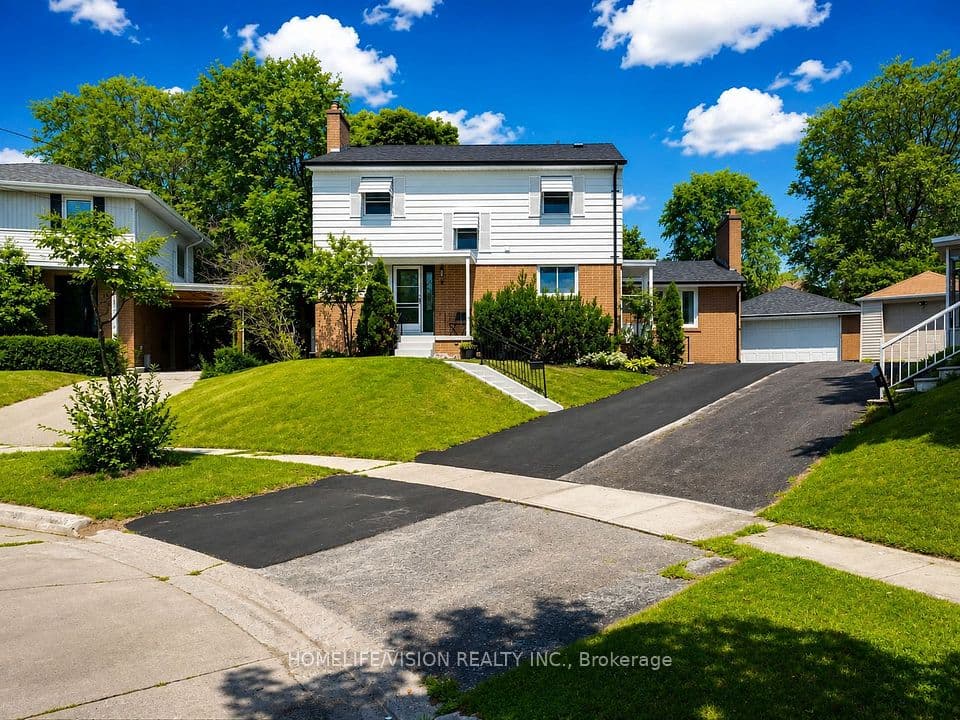 9 Lyndfield Crescent, Brampton, ON L6W 2P4 – main photo