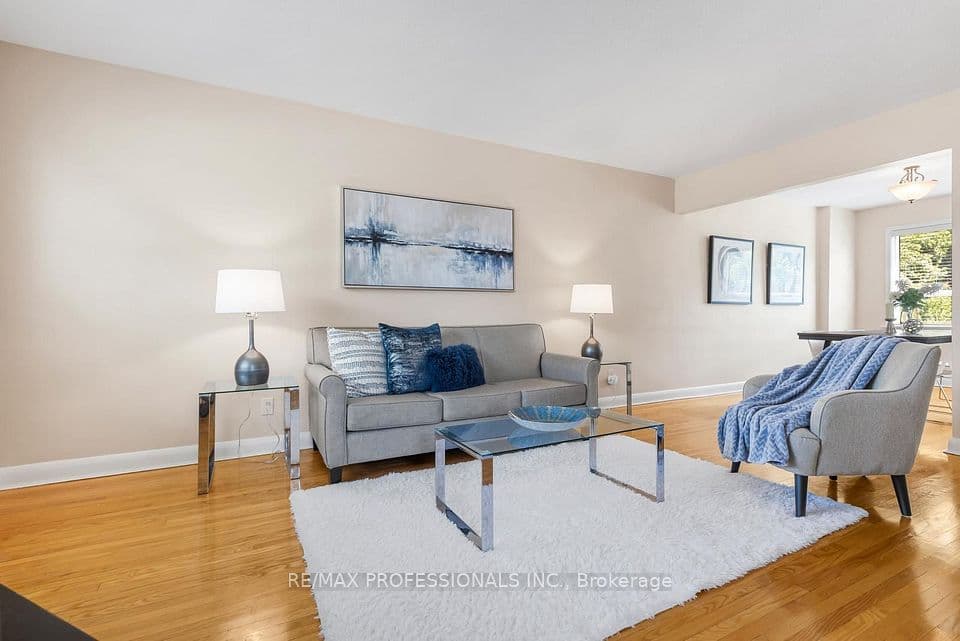 21 Brendwin Road, Toronto, ON M6N 4V6 – photo 3
