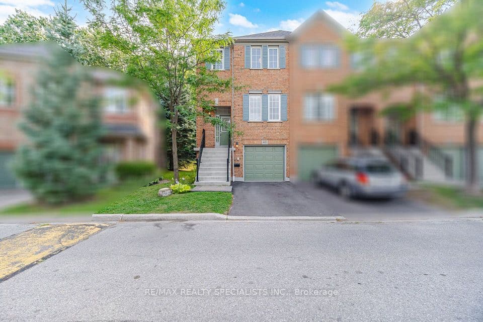5530 GLEN ERIN Drive 42, Mississauga, ON L5M 6E8 – photo 2