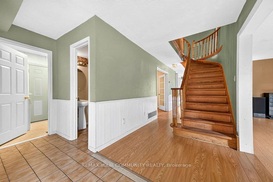 74 Richvale Drive, Brampton, ON L6Z 4K1 – photo 3