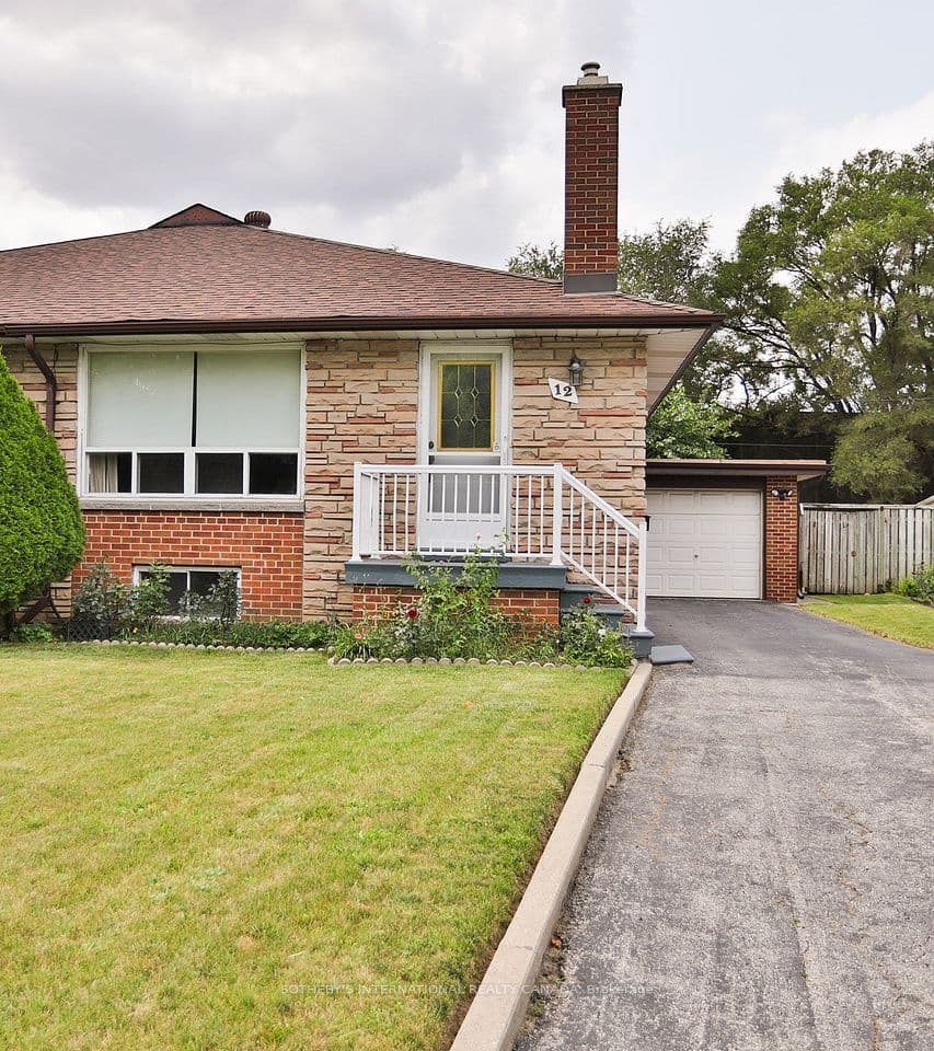 12 Waterbury Drive, Toronto, ON M9R 3X6 – main photo