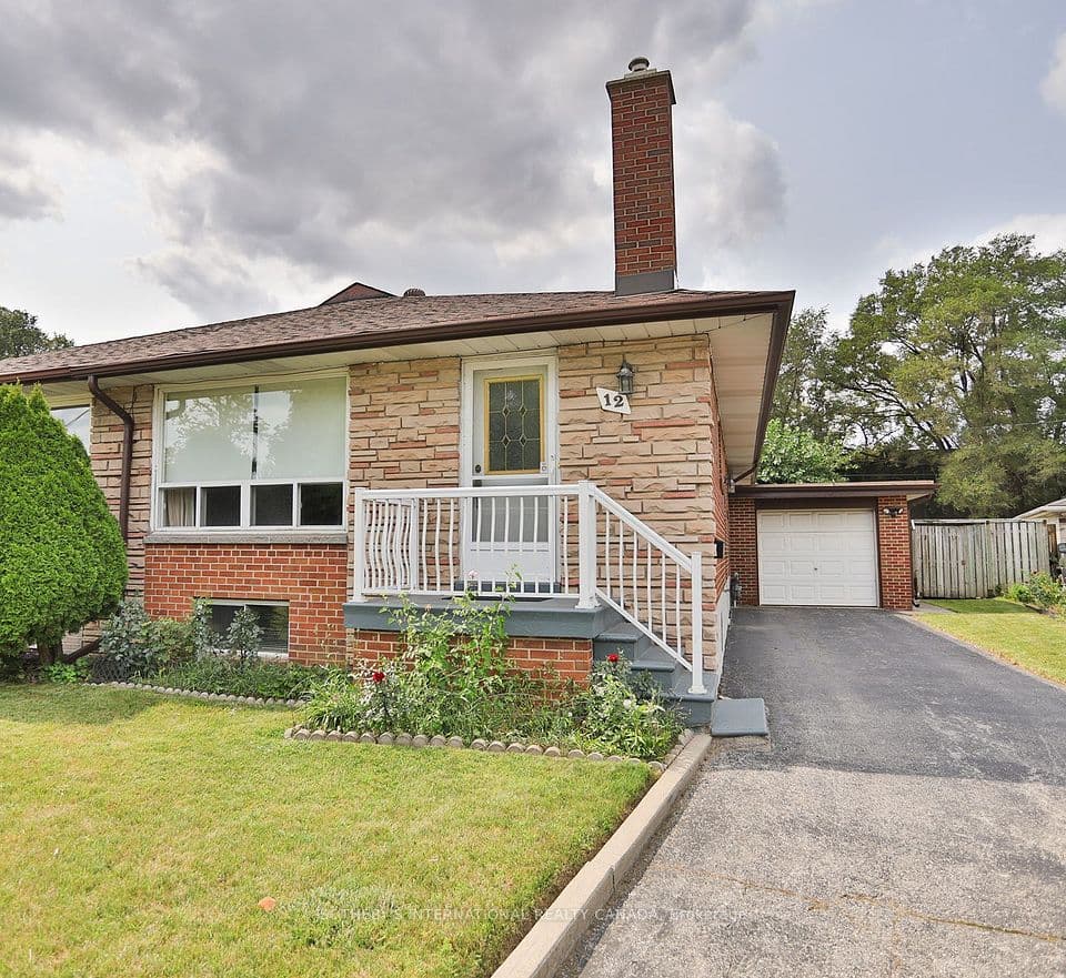 12 Waterbury Drive, Toronto, ON M9R 3X6 – photo 2
