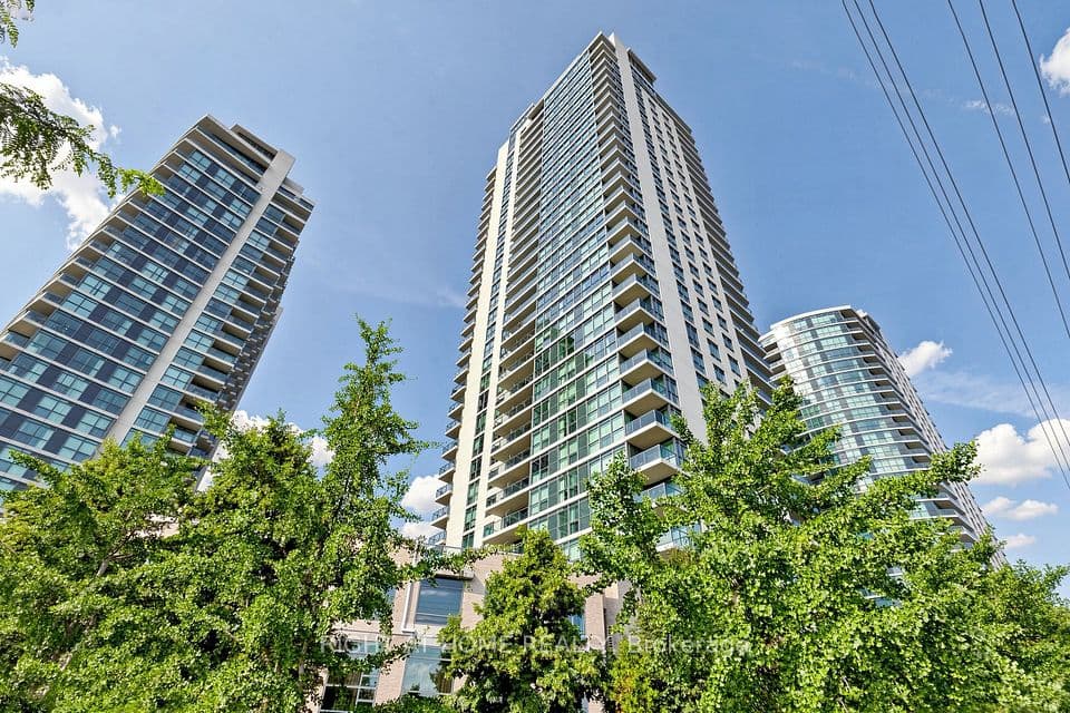 225 Sherway Gardens Road 109, Toronto, ON M9C 0A3 – main photo
