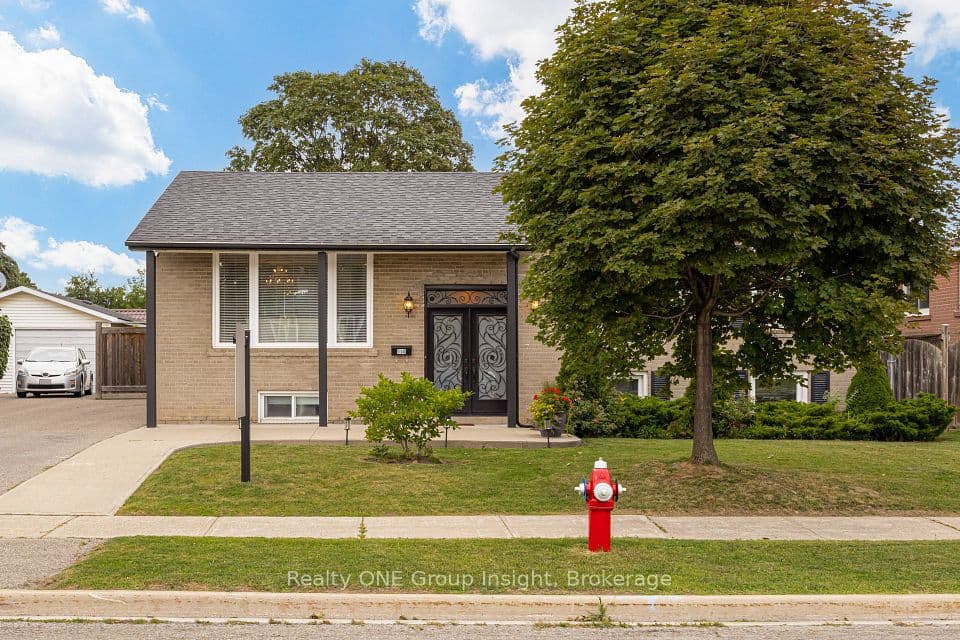 150 Avondale Boulevard, Brampton, ON L6T 1H8 – main photo