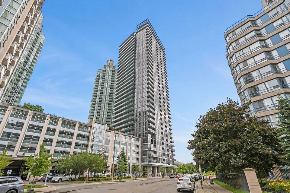 223 Webb Drive 607, Mississauga, ON L5B 0E8 – main photo