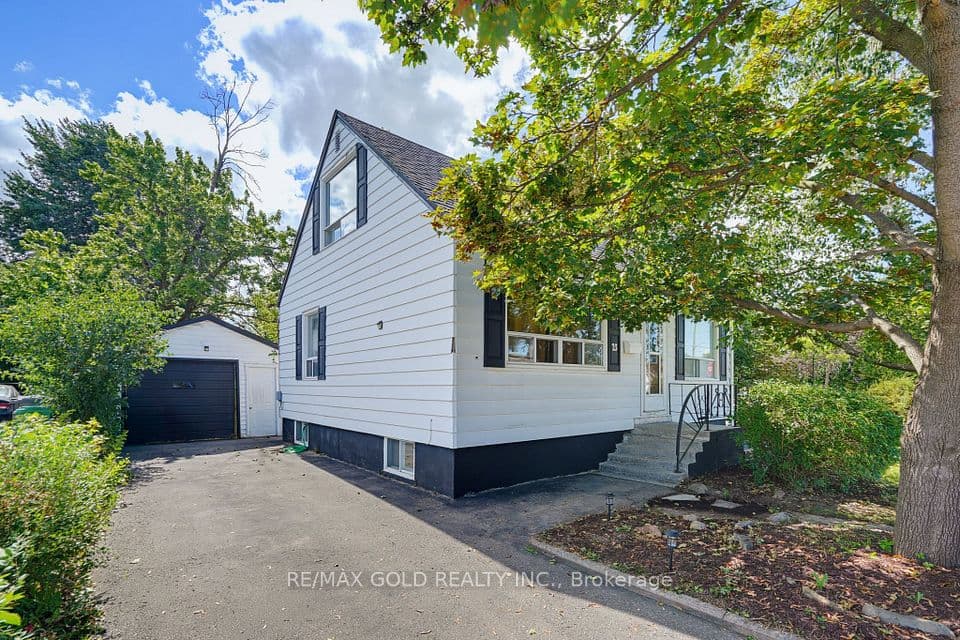 23 Pleasantview Avenue, Brampton, ON L6X 1W5 – main photo