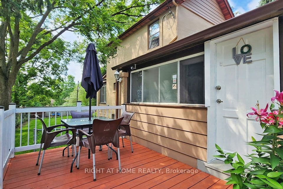 1 Edgebrook Drive, Toronto, ON M9V 1E1 – photo 3