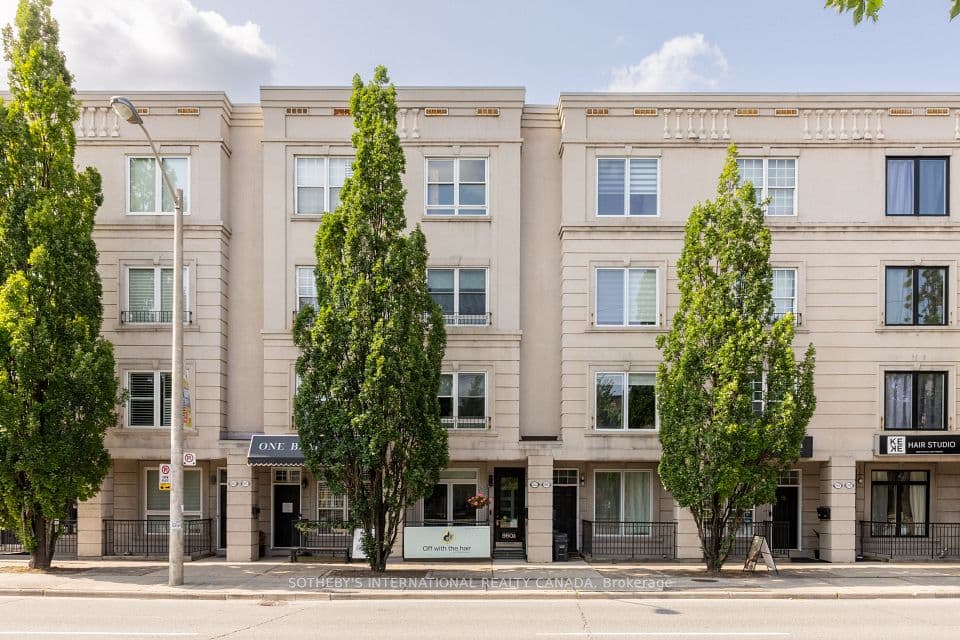960A The Queensway, Toronto, ON M8Z 1P5 – main photo