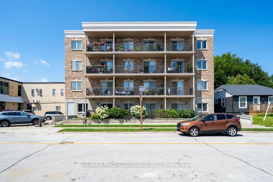 73 Washington Avenue 405, Oakville, ON L6K 1W5 – main photo