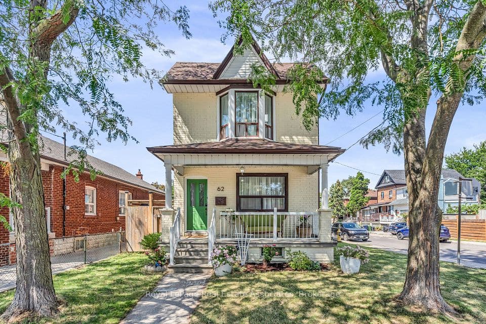 62 Rowntree Avenue, Toronto, ON M6N 1R9 – main photo