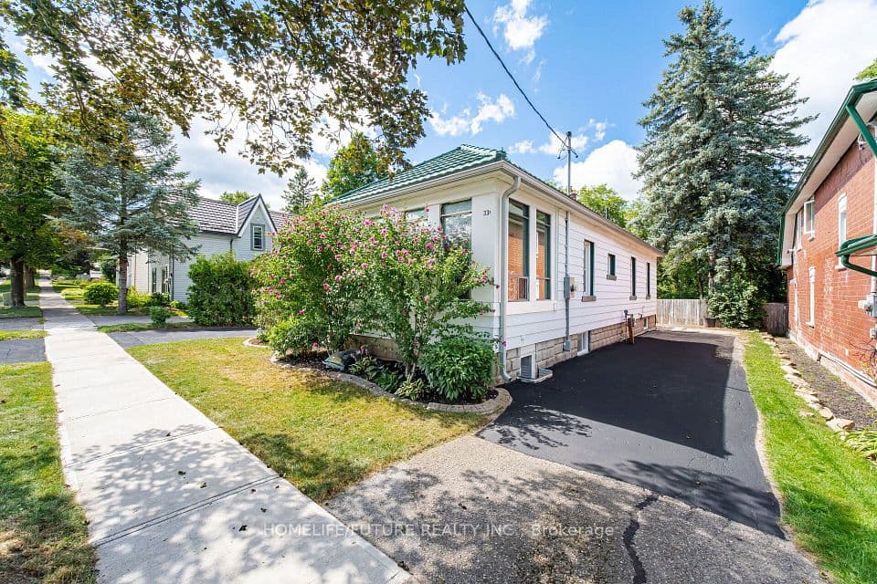 33 Brock Street, Halton Hills, ON L7J 1N3 – photo 3