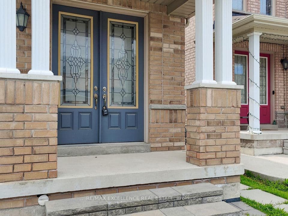 61 Campwood Crescent, Brampton, ON L6P 3S8 – photo 3