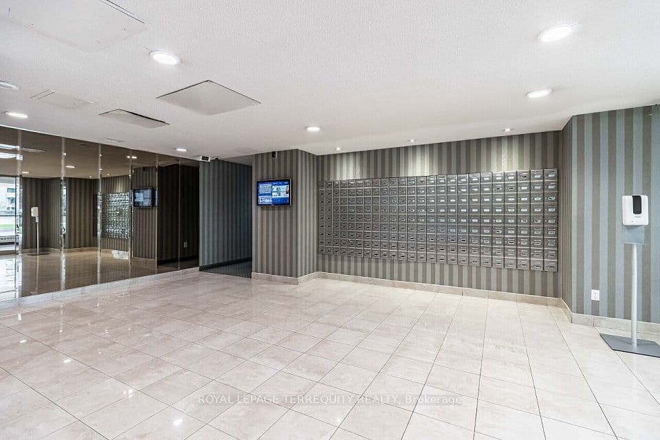 299 Mill Road 210, Toronto, ON M9C 4V9 – photo 2