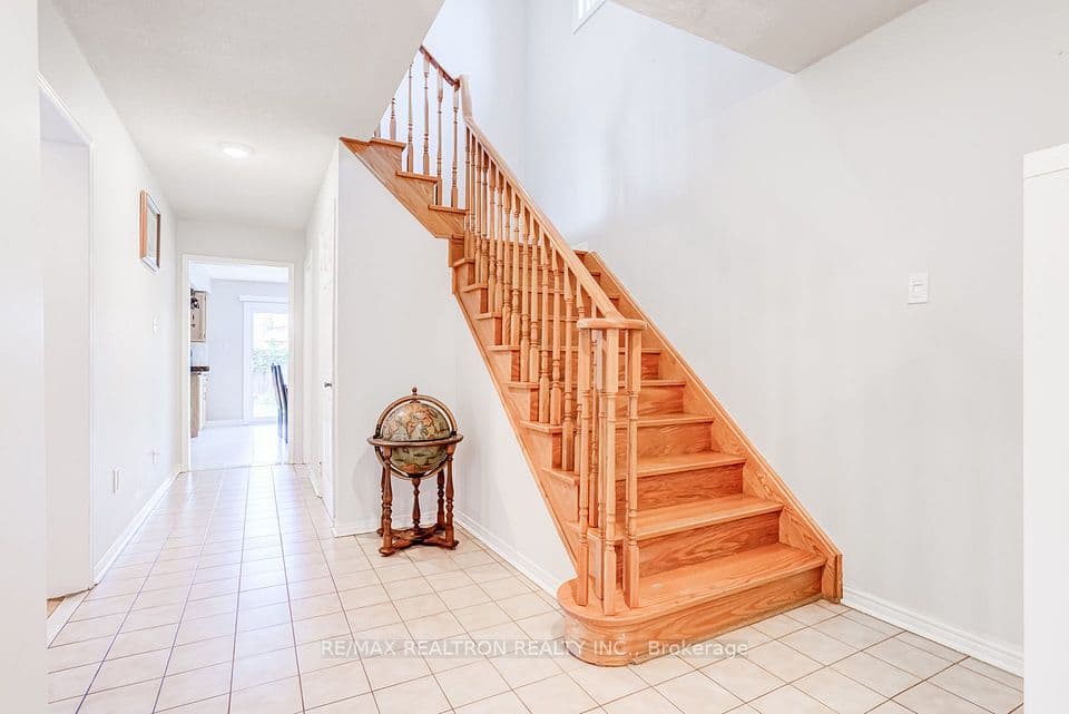 4379 Radisson Crescent, Mississauga, ON L5M 4C4 – photo 3