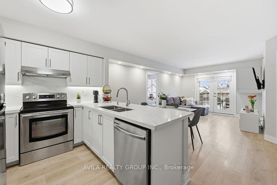 1460 Bishops Gate 203, Oakville, ON L6M 4N5 – photo 3