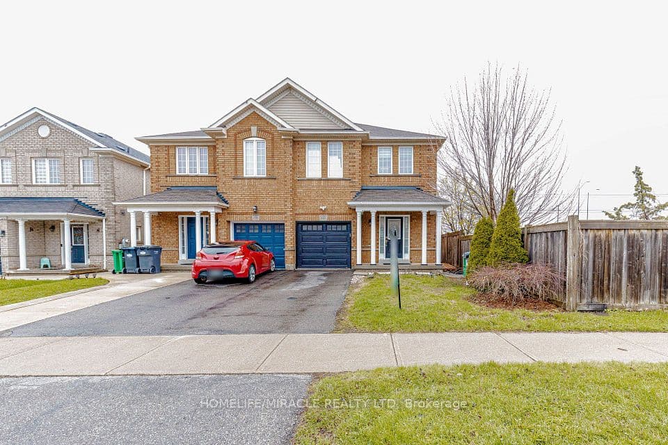 60 Bushmill Circle, Brampton, ON L7A 0K8 – main photo