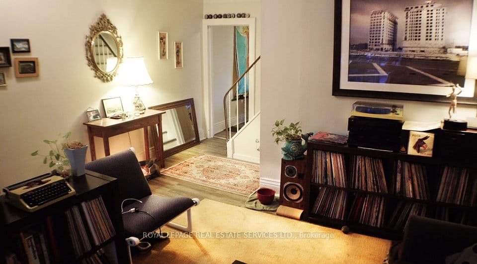 2 Saint Marks Road, Toronto, ON M6S 2H6 – photo 2