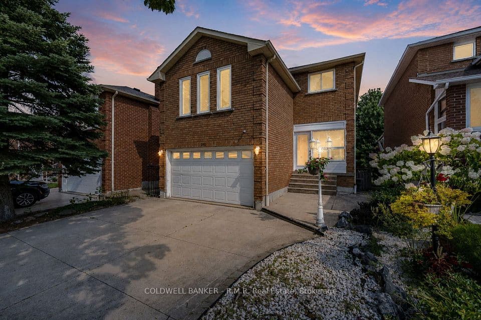 292 Ukraine Road, Mississauga, ON L5B 3W6 – photo 2